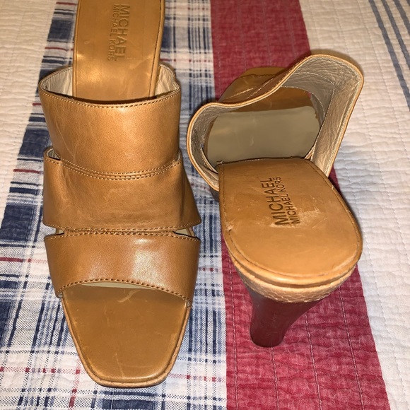 Michael Kors Tan Leather Sandals Size 11 Medium - Picture 3 of 8